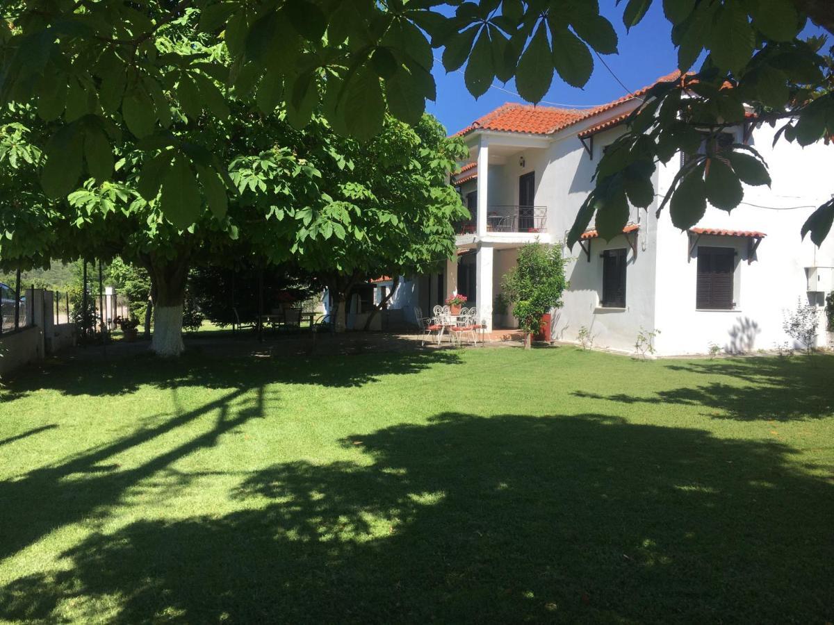 Sarakinas Farm House กาลัมปากา ภายนอก รูปภาพ